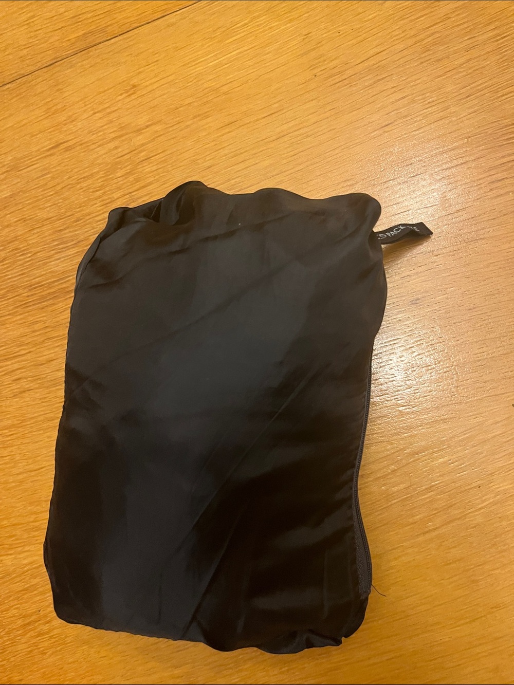 Champion Packable Black Hooded Windbreaker Jacket - Picture 5 of 5